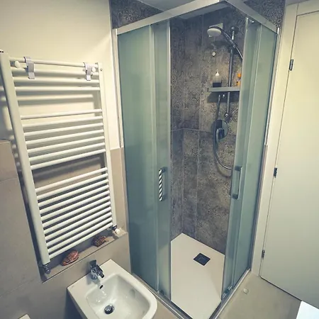 Vibes - Centro Storico E Mare 키오자